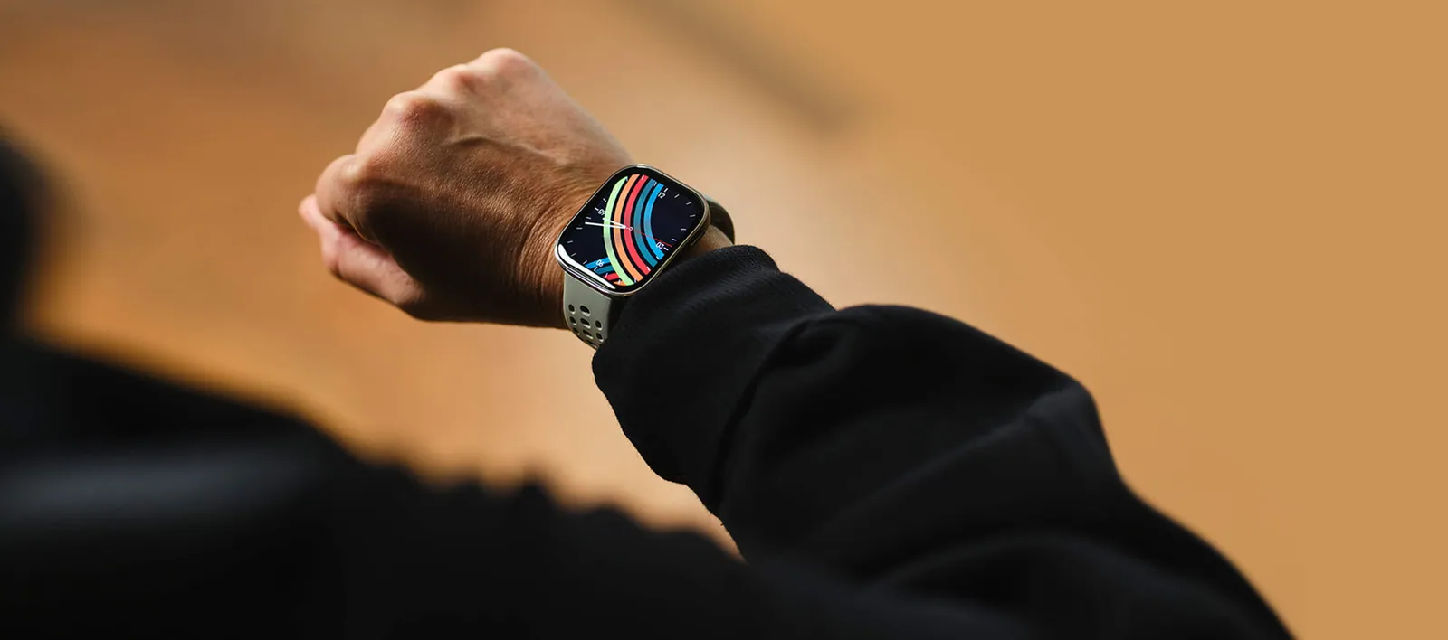 Vibrant 1.97" AMOLED Display
